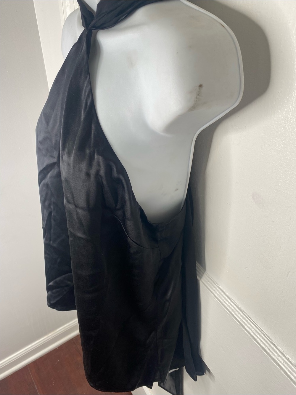L'AGENCE NWT Rivera Black Silk Satin Cape-Effect Crepe De Chine Halter Top - Picture 5 of 14
